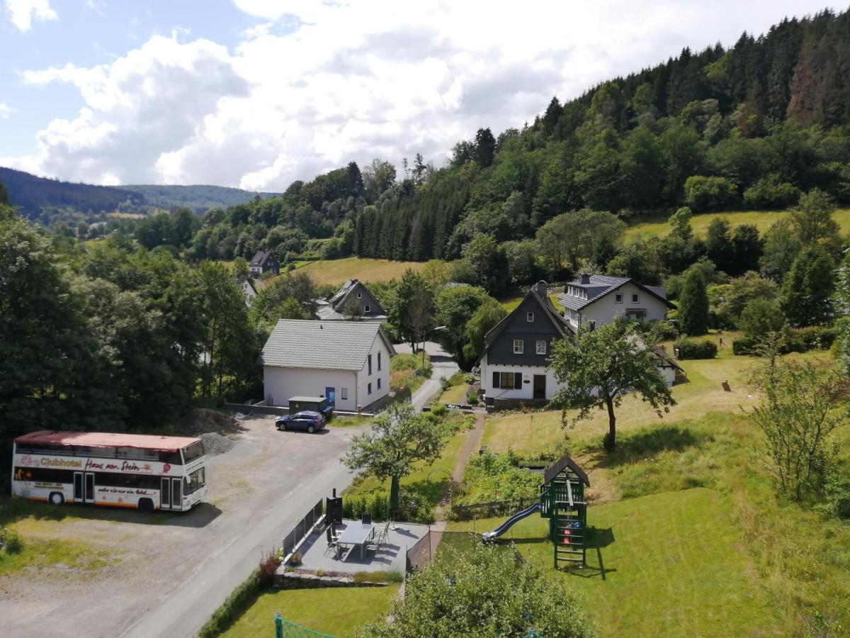 Apartment Am Felsen Zueschen Winterberg Luaran gambar